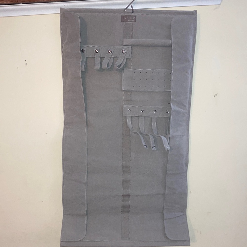 Stackers by LC Designs Hanging Jewelry Organizer Velcro Storage Grey